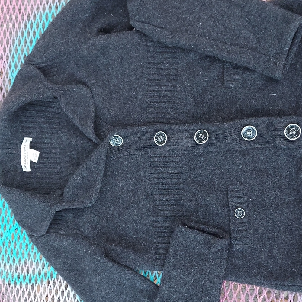 Merino Wool sweater David Brooks  💯 merino wool medium buttons grey
